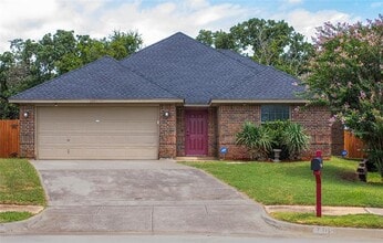 Building Photo - 6805 Terbet Ct