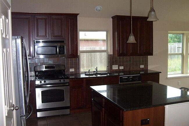 Building Photo - 3714 Rainterra Dr