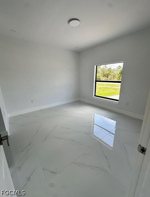 Building Photo - 821 Bell Blvd