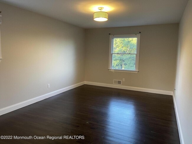 Building Photo - 5 Stockport Way