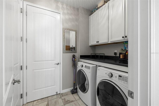 Building Photo - 5213 Horizon Cv