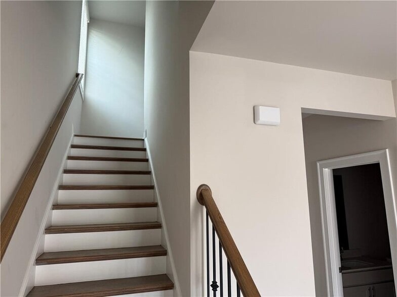 Building Photo - 4739 Red Lion Pl