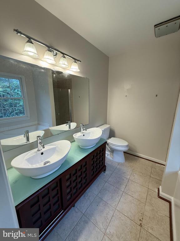 Building Photo - 46748 Woodmint Terrace