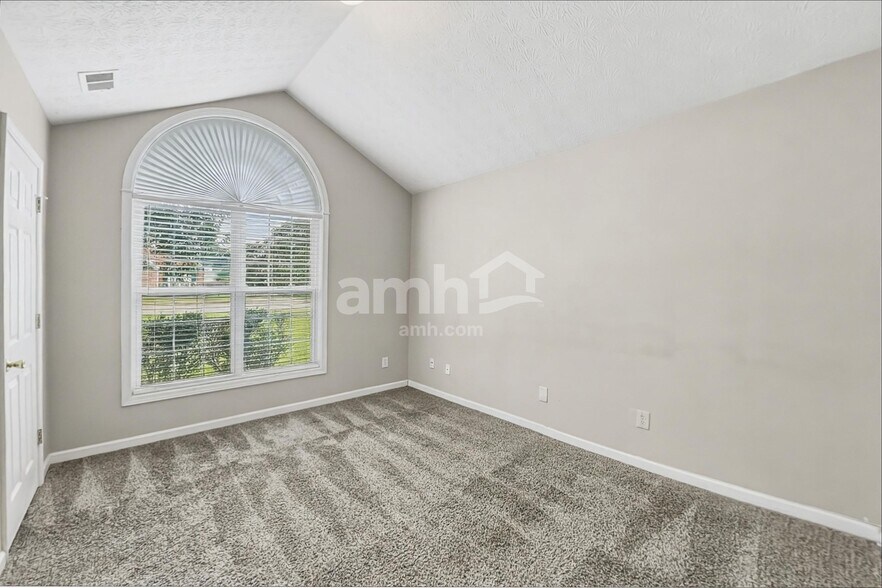 Building Photo - 3262 Millhollow Ter