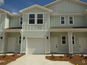 Building Photo - Beautiful New Townhome in Admiral's Quarters