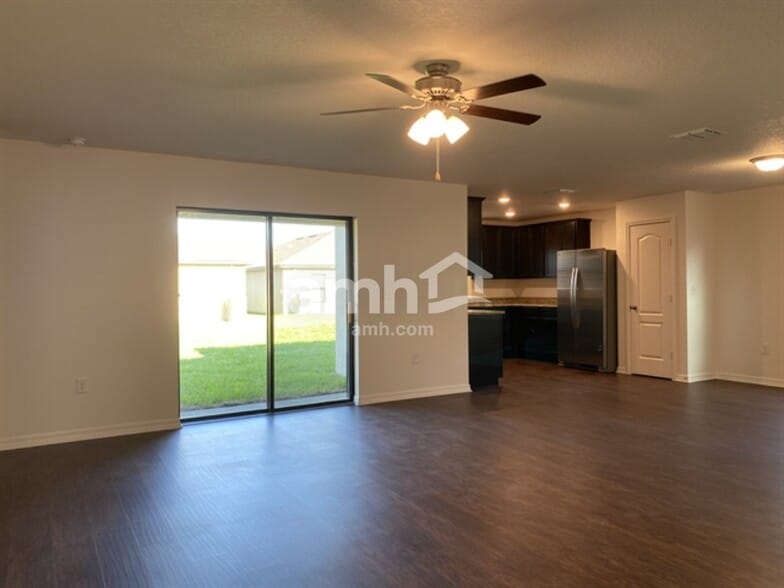 Building Photo - 1122 Brenton Leaf Dr