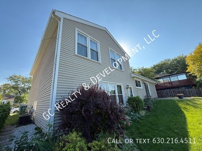 Building Photo - 344 Boulder Dr