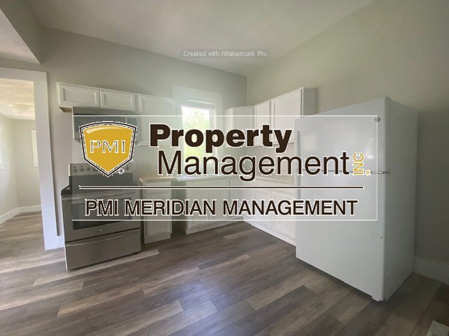 Building Photo - Spacious 4-Bedroom Duplex in Indianapolis ...