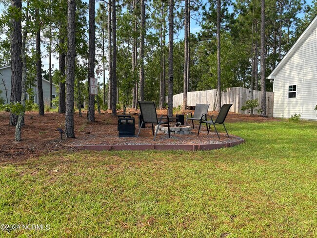 Building Photo - 1375 Whitney Dr
