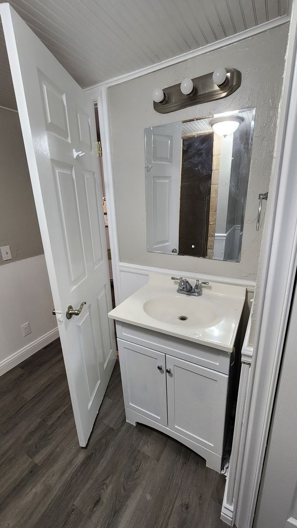 Building Photo - 4 bed 2 bath house in Edmond, OK next to UCO campus