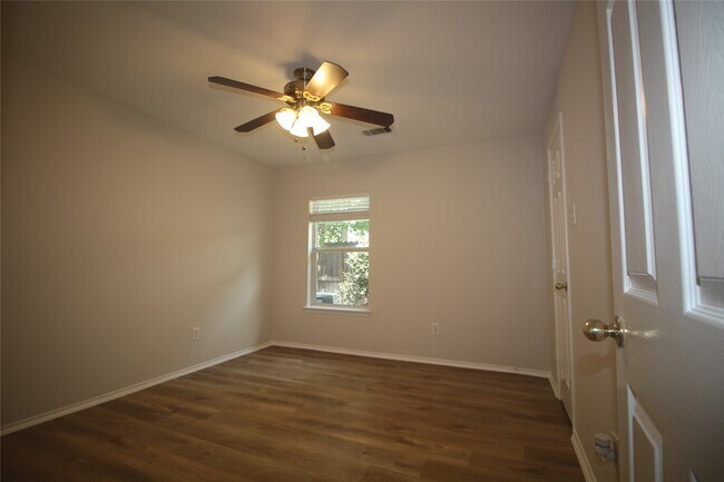 Building Photo - 18122 Cypress Valley Ln