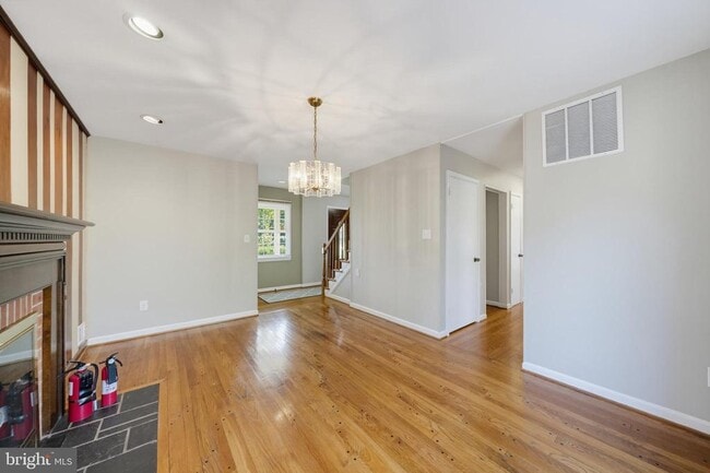 Building Photo - 16818 Briardale Rd