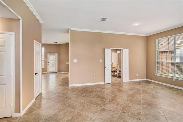 Building Photo - 10408 Forrest Dr