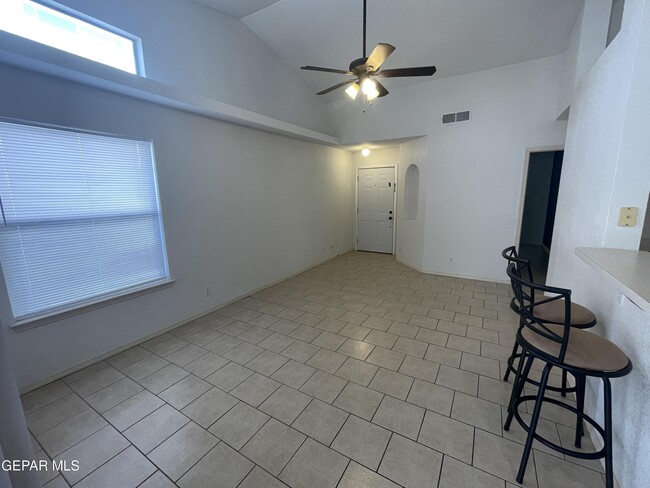 Building Photo - 11785 Snow Hawk Dr