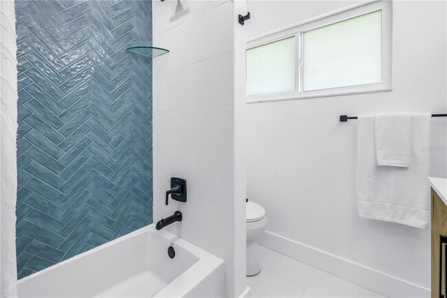 Building Photo - 6161 35th Ave N