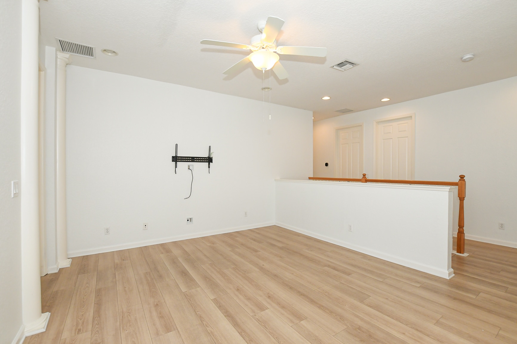 Building Photo - 2206 SW Cape Cod Dr