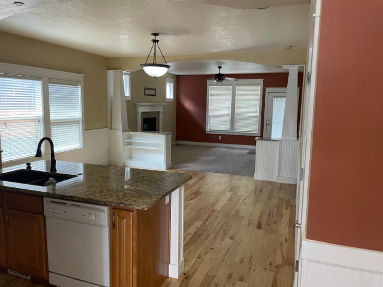 Building Photo - 2263 N Eagle Creek Ln