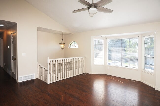 Building Photo - 1179 E 2450 N