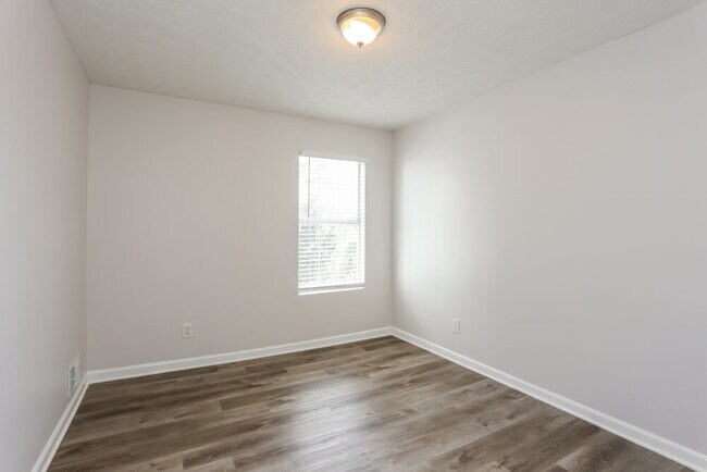 Building Photo - 1014 Alford Ct