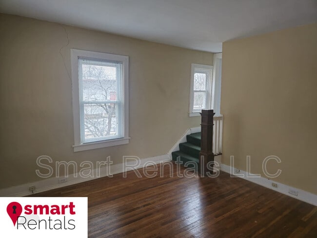 Building Photo - 2311 S Big Bend Blvd