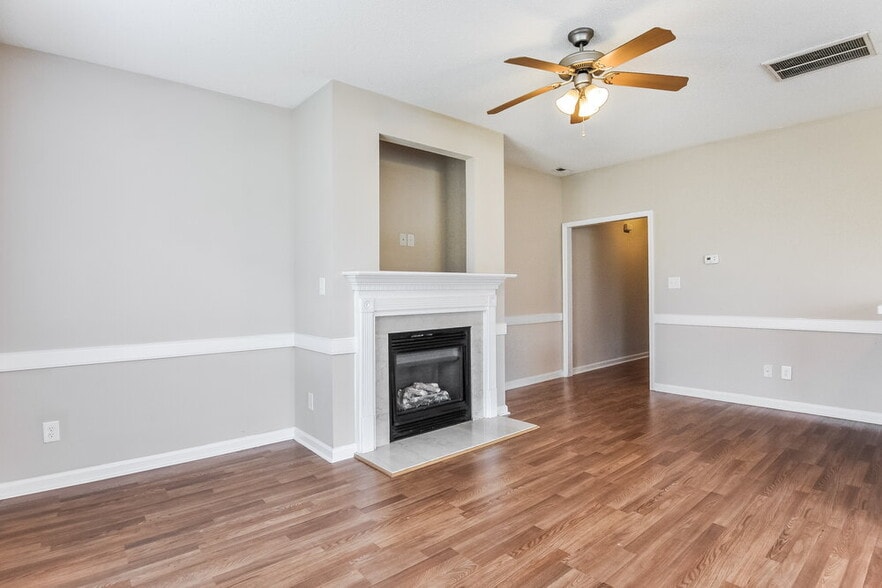 Building Photo - 7004 Paint Rock Ln