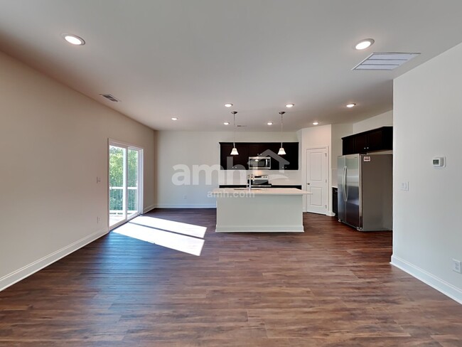 Building Photo - 269 Pecan Dr