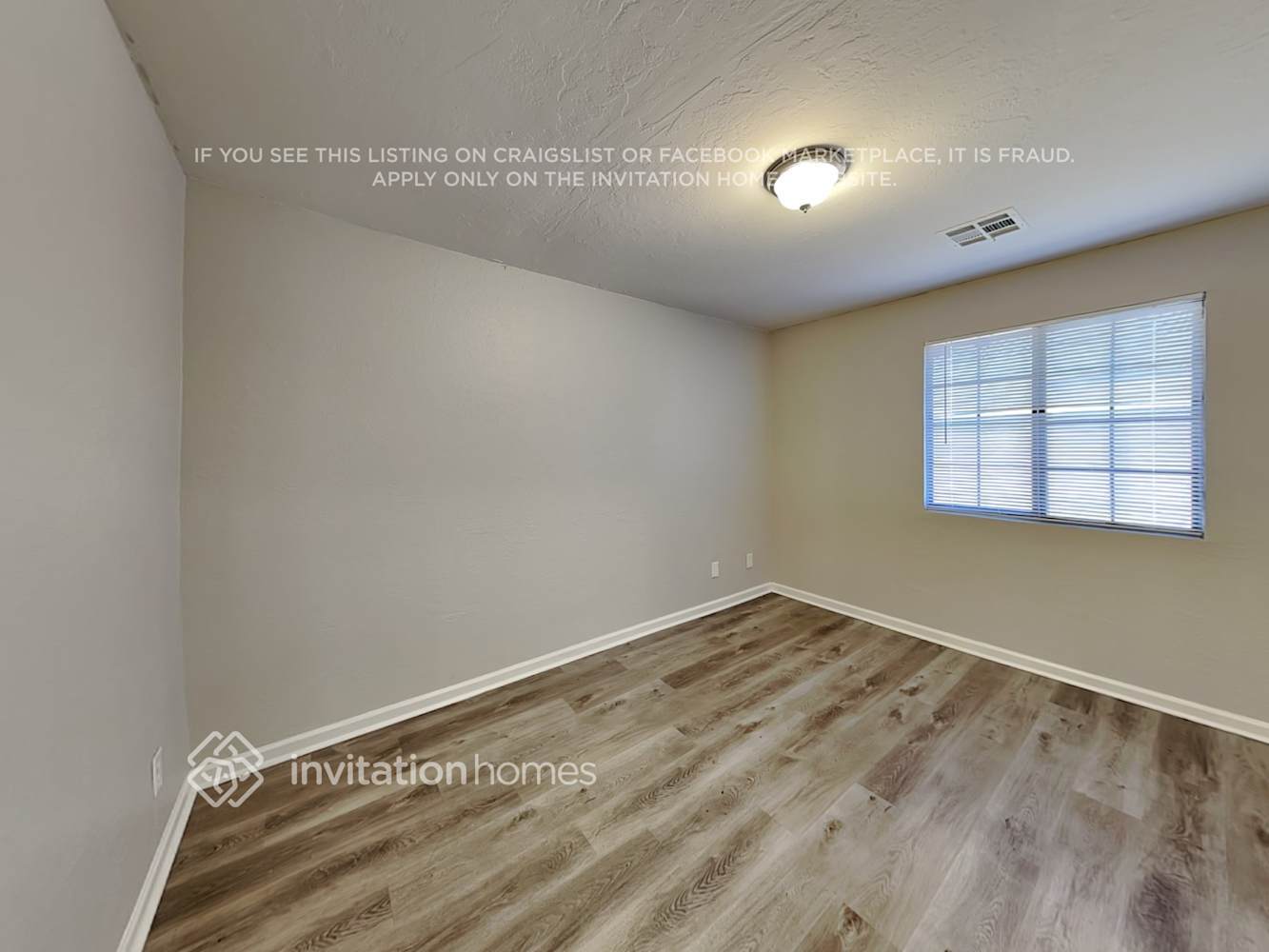 Building Photo - 11027 N 46th Ave