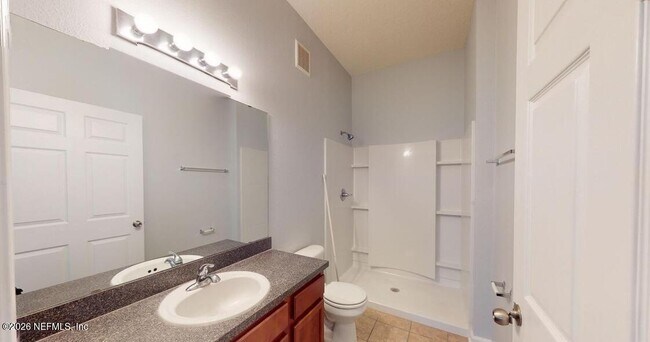 Building Photo - 224 Larkin Pl