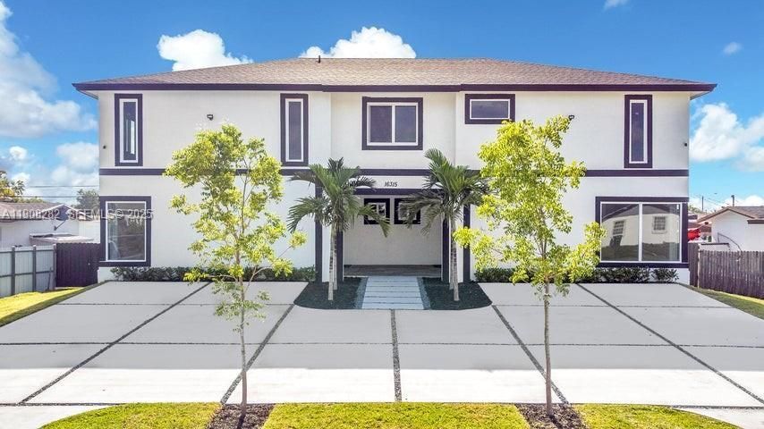 Building Photo - 16315 SW 107th Ave