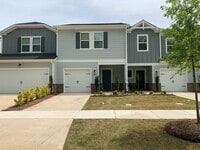 Building Photo - 1624 Vlg Grv Ln