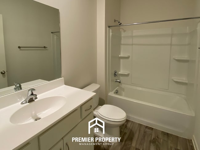Building Photo - Modern 4BR/2BA Millington Home | Gourmet Island Kitchen & Luxury Primary Suite
