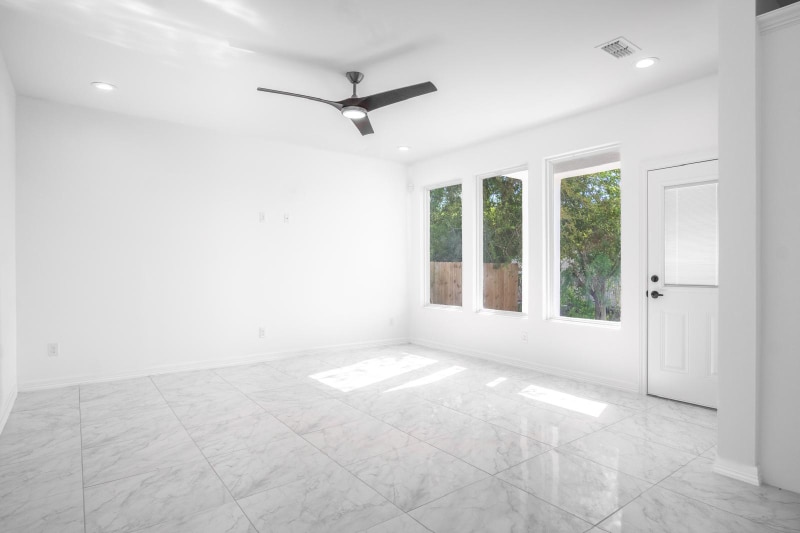 Building Photo - 2701 Harmony St