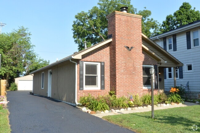 Building Photo - 6156 Haverford Ave