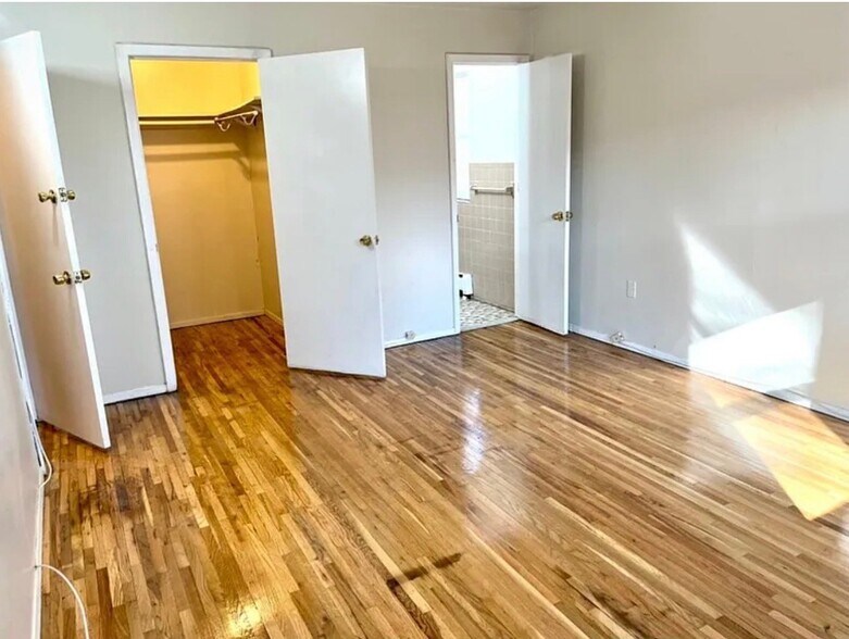 Building Photo - 1772 Hammersley Ave