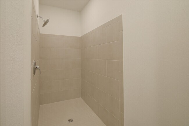 Building Photo - 21723 Colonial Medow Creek Trl