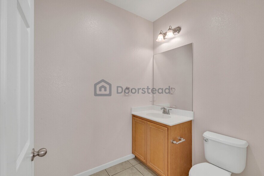 Building Photo - 2743 Lavender Ter