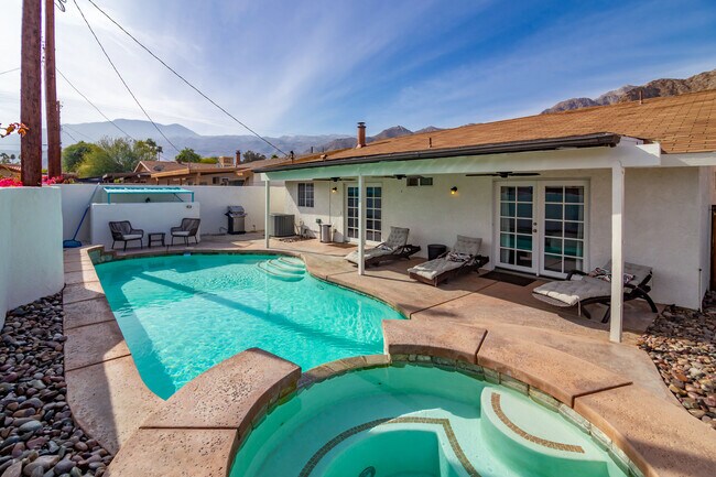 Building Photo - 54200 Avenida Madero