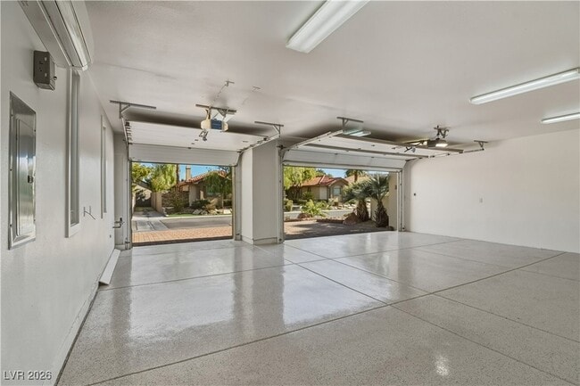 Building Photo - 5101 Mountain Foliage Dr