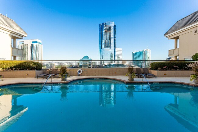 Building Photo - Buckhead - Upgraded Luxury 1 bedroom at Meridian Hi-Rise!