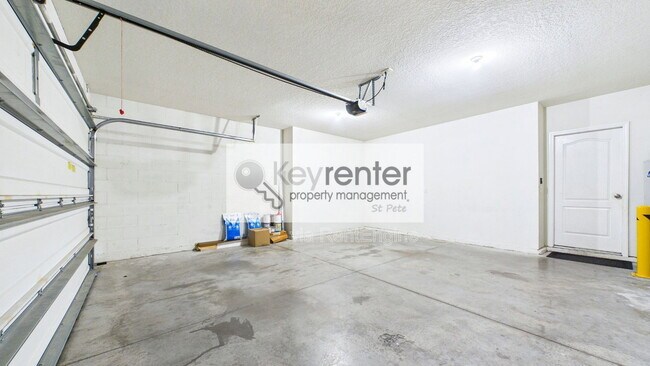Building Photo - 14517 Dunrobin Dr