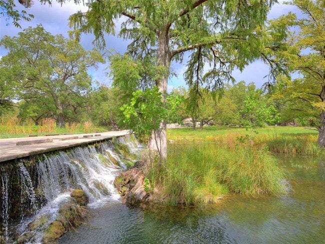 Building Photo - 154 Woodcreek Dr