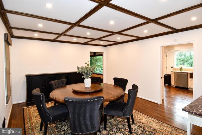 Building Photo - 12134 Holly Knoll Cir