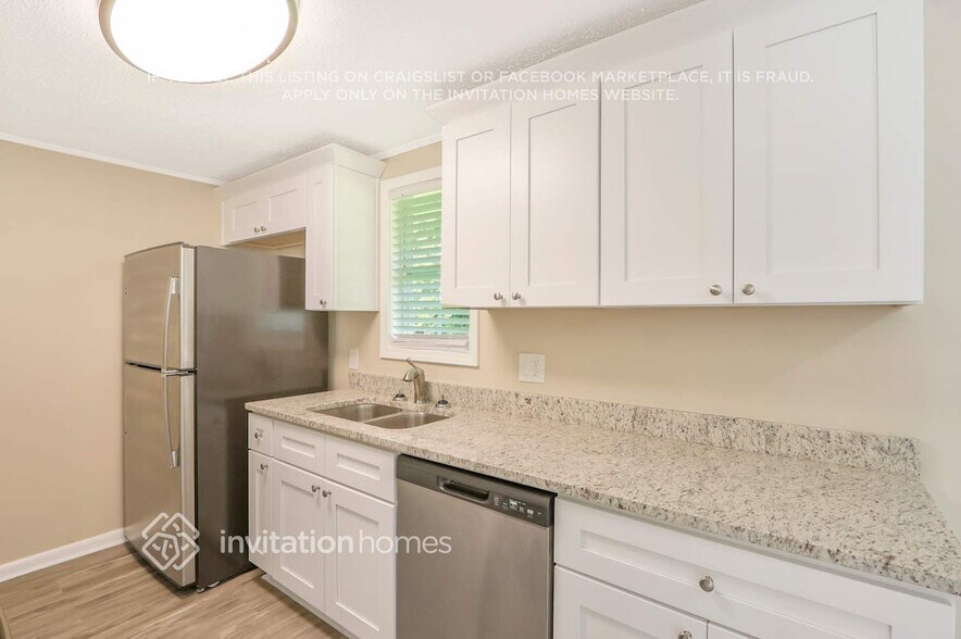 Building Photo - 60 Lemon Pl