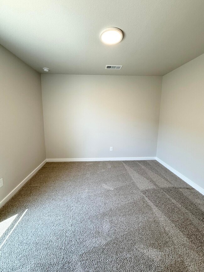 Building Photo - 3410 Tiffin Ave