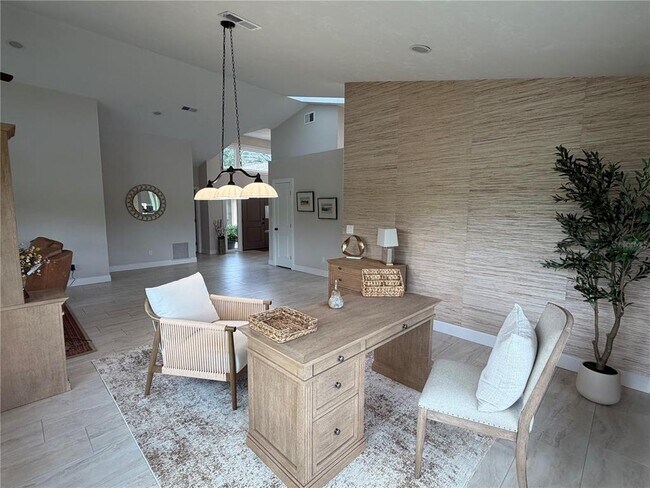 Building Photo - 209 Bromely Cir
