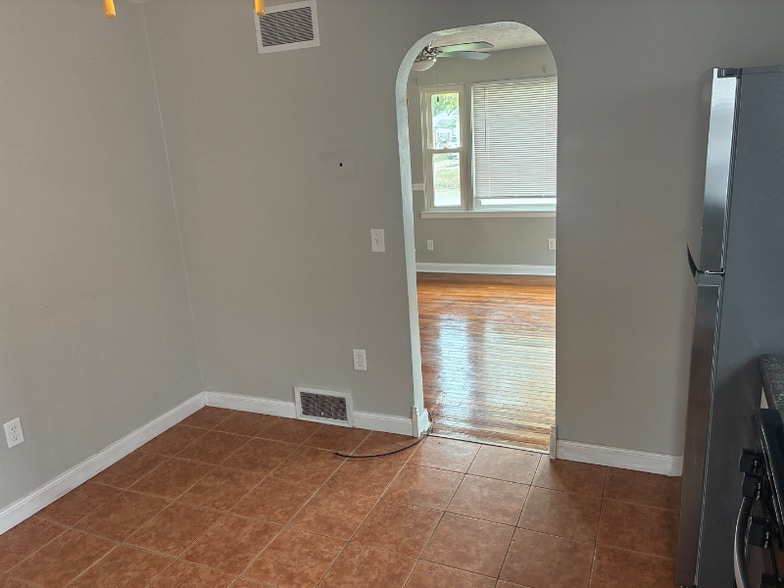 Building Photo - 25 St Cabrini Ct