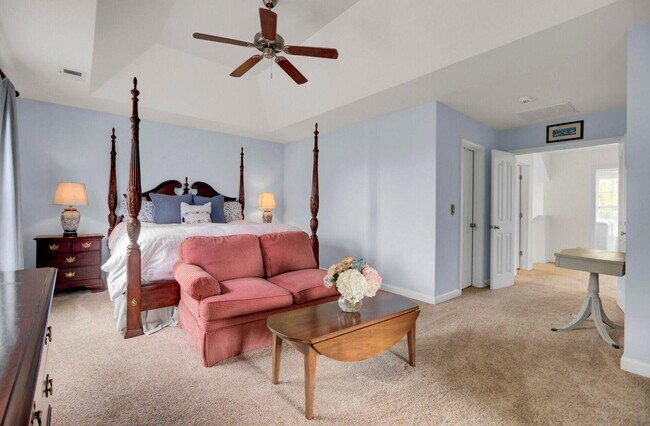 Building Photo - 1428 Bloomingdale Ln