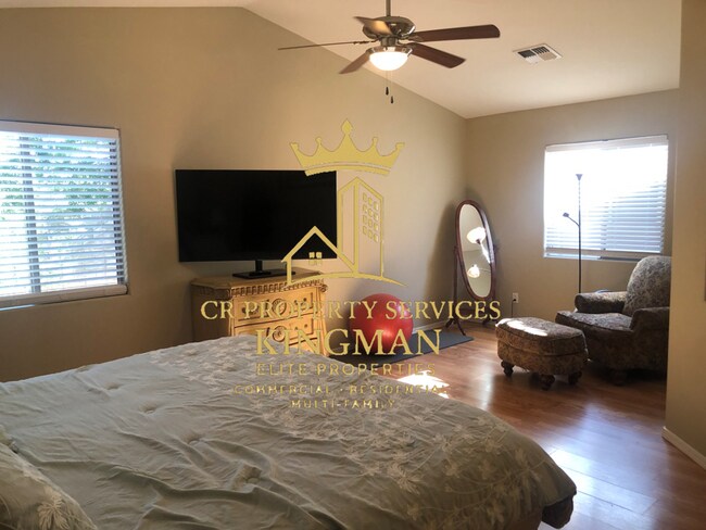Building Photo - Spacious 3-Bedroom Home with Private Backyard Retreat – Fully Furnished & Utilities Included