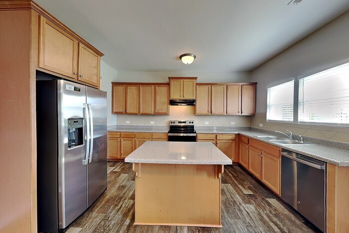 Building Photo - 807 Dantzler Court