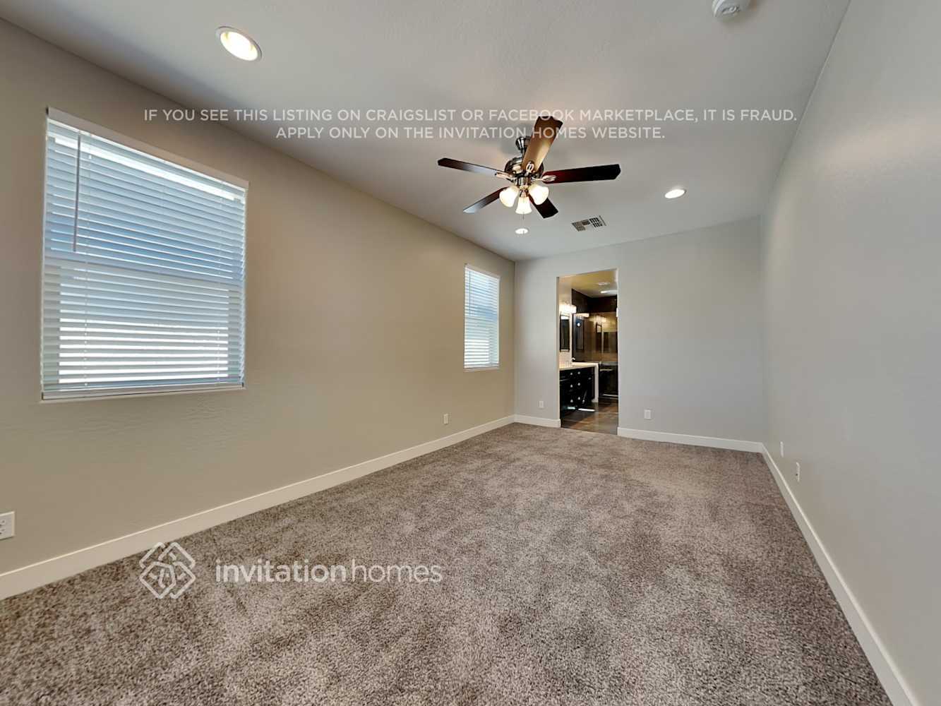 Building Photo - 16428 S 10th St